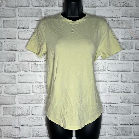 Lululemon Tee, Short Sleeve T-Shirt - Picture 1 of 4